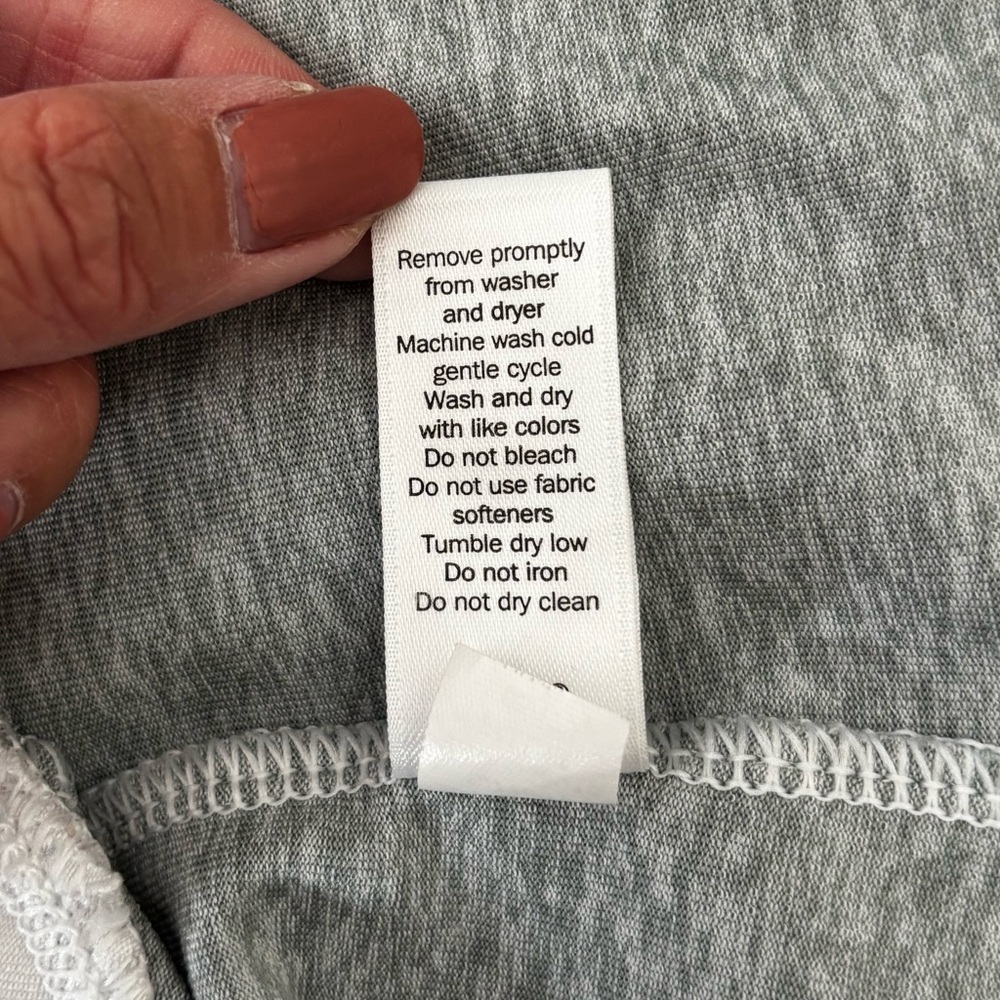 Athleta Heat Zone 1/2 Zip Pullover Long Sleeve Top with Thumb Holes - Picture 10 of 10